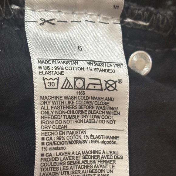 Old Navy High Rise Barrel Jeans - Picture 7 of 7